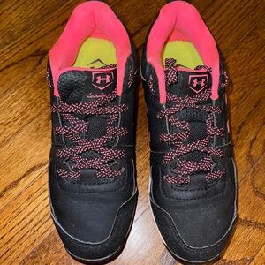 Youth Softball Cleats